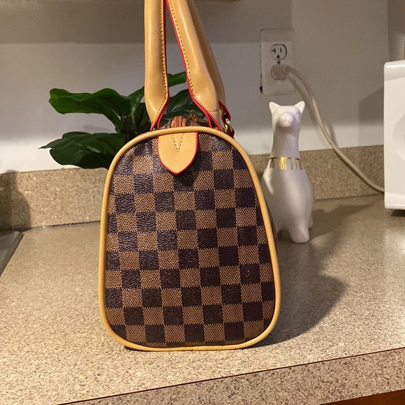 Cute Checkboard Bag - Picture 3 of 3